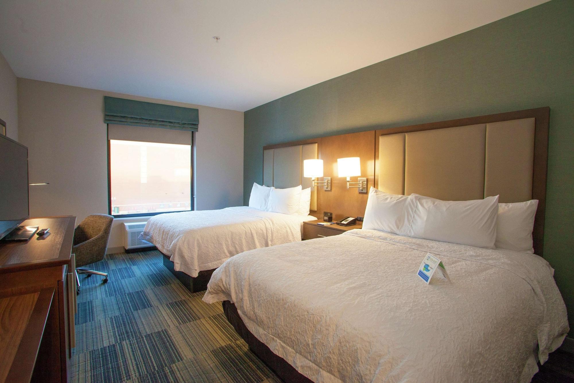 Homewood Suites By Hilton Вудбридж Экстерьер фото