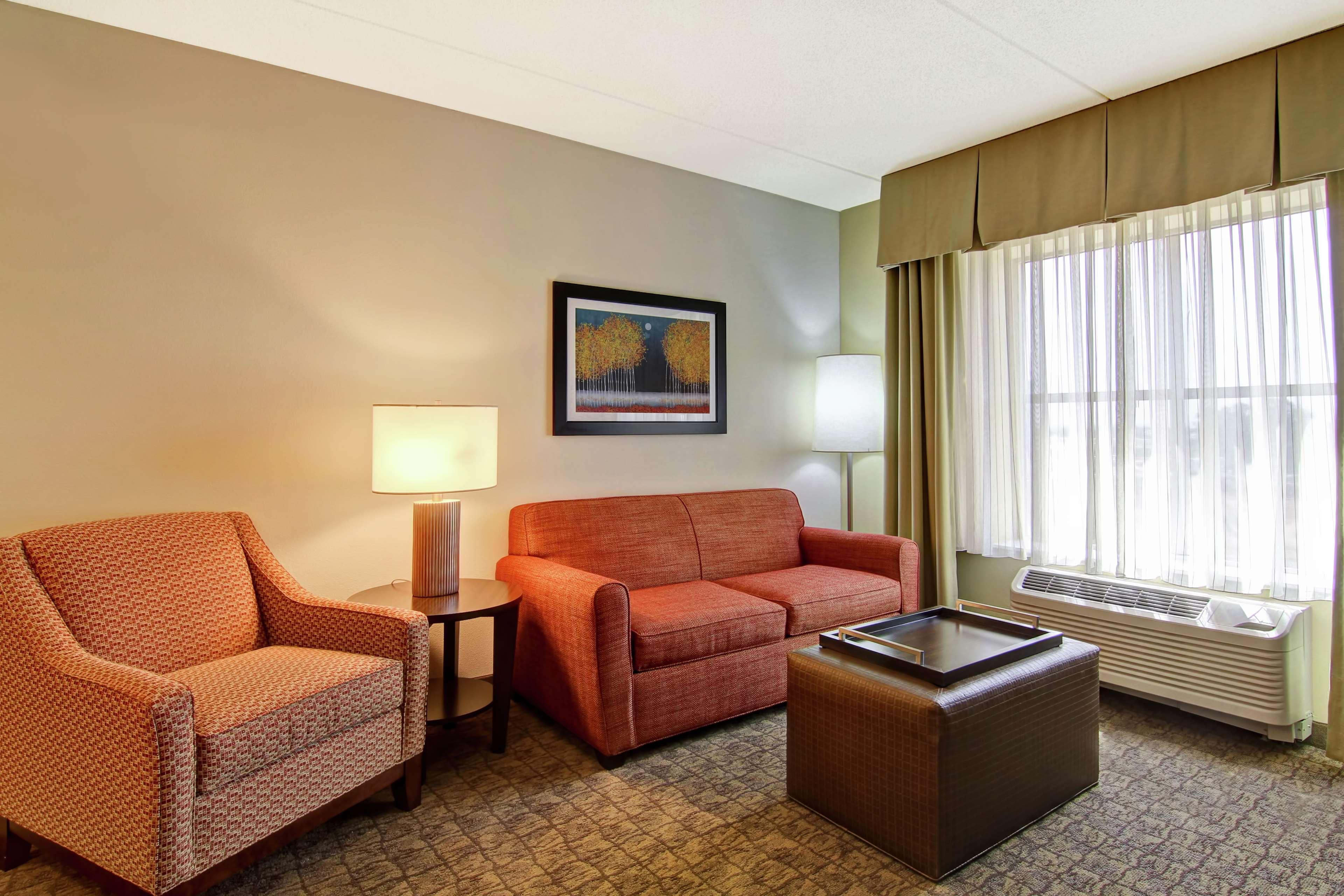 Homewood Suites By Hilton Вудбридж Экстерьер фото