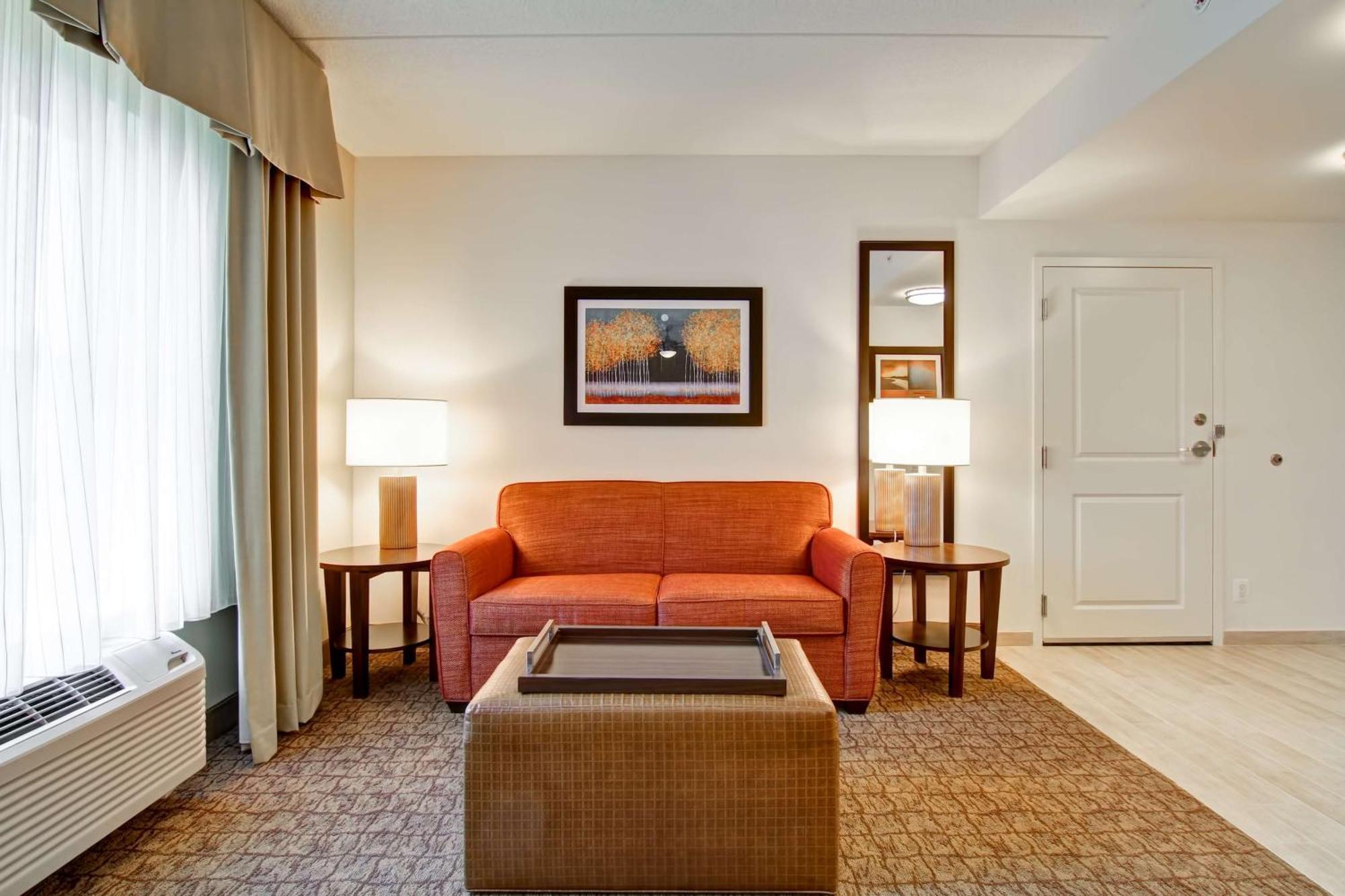 Homewood Suites By Hilton Вудбридж Экстерьер фото